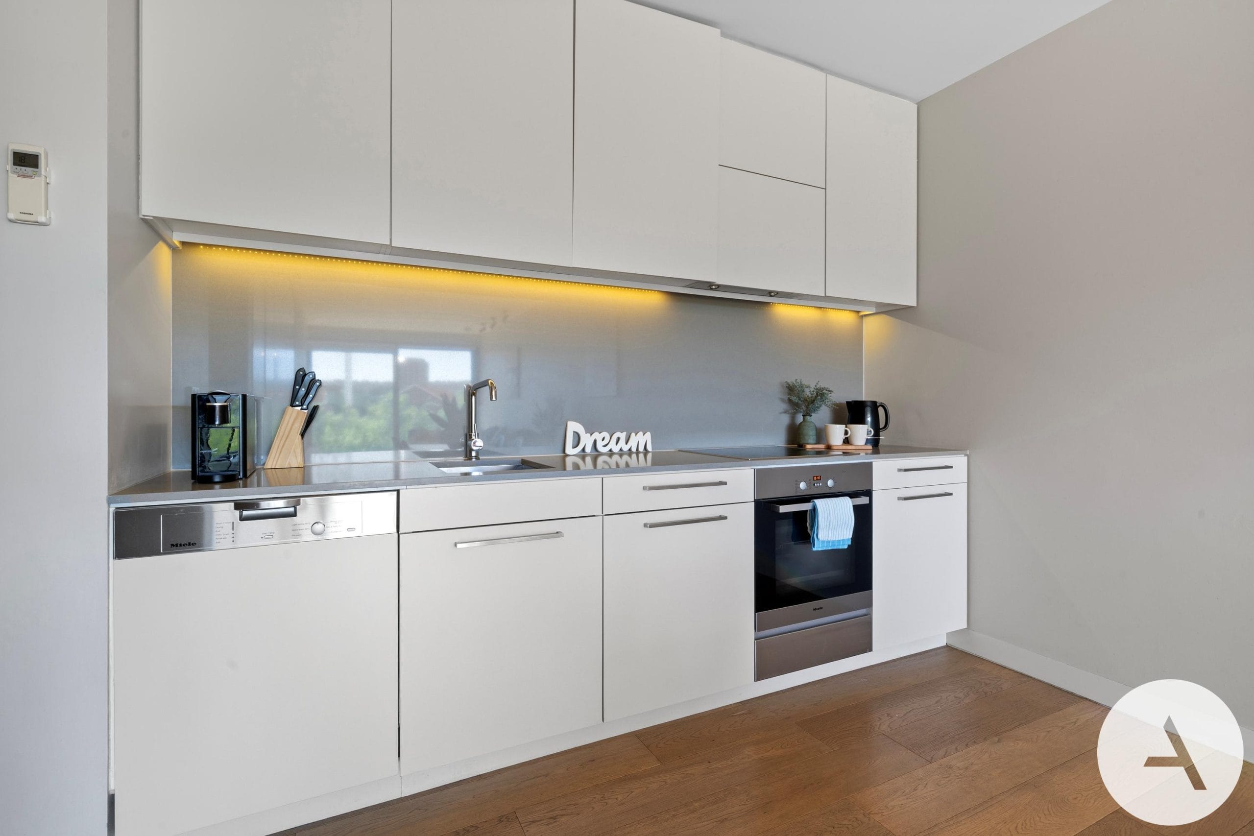 L24460693-KINGSTON-2026-03-11-231211-6