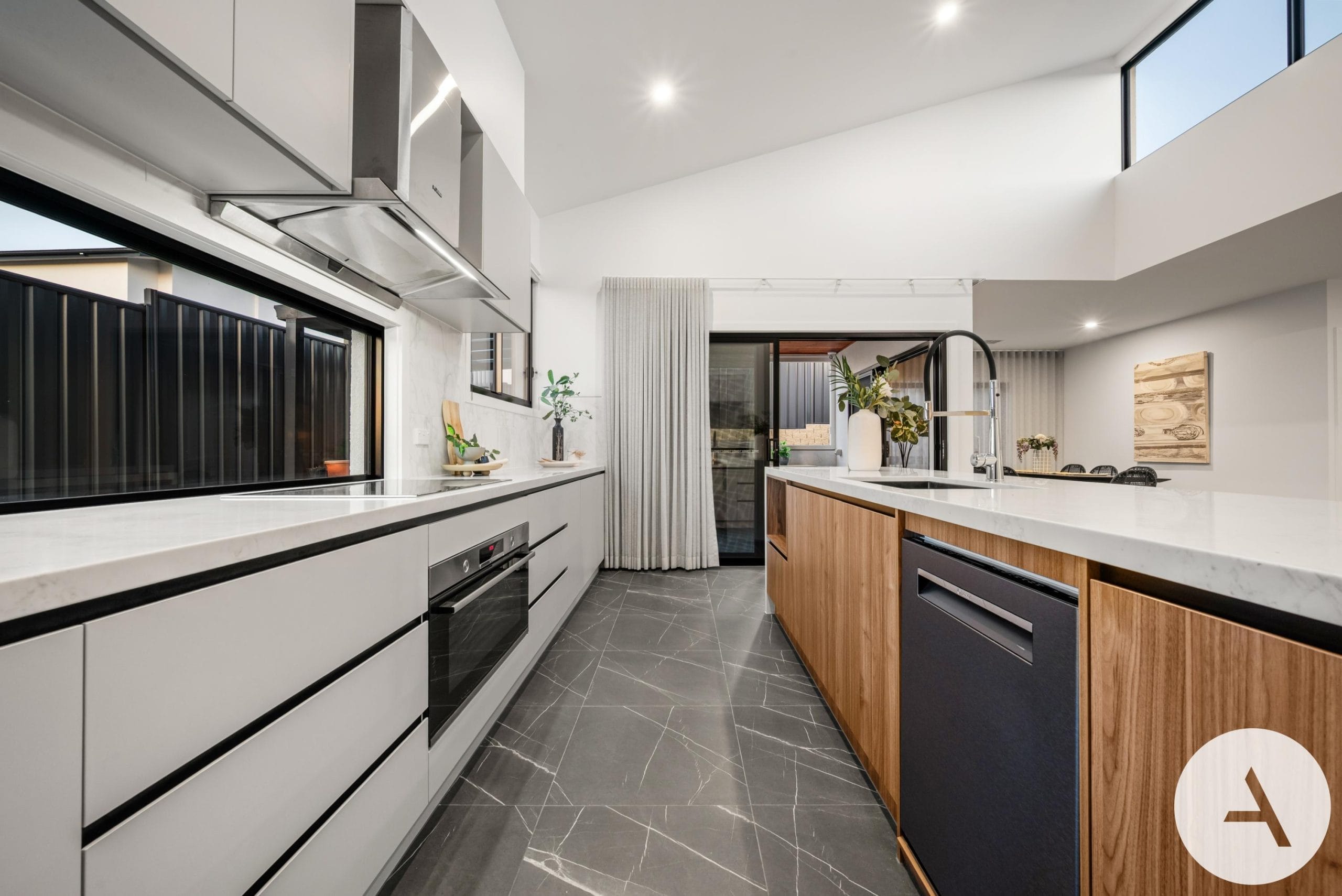 L39638337-WHITLAM-2026-03-14-120933-5