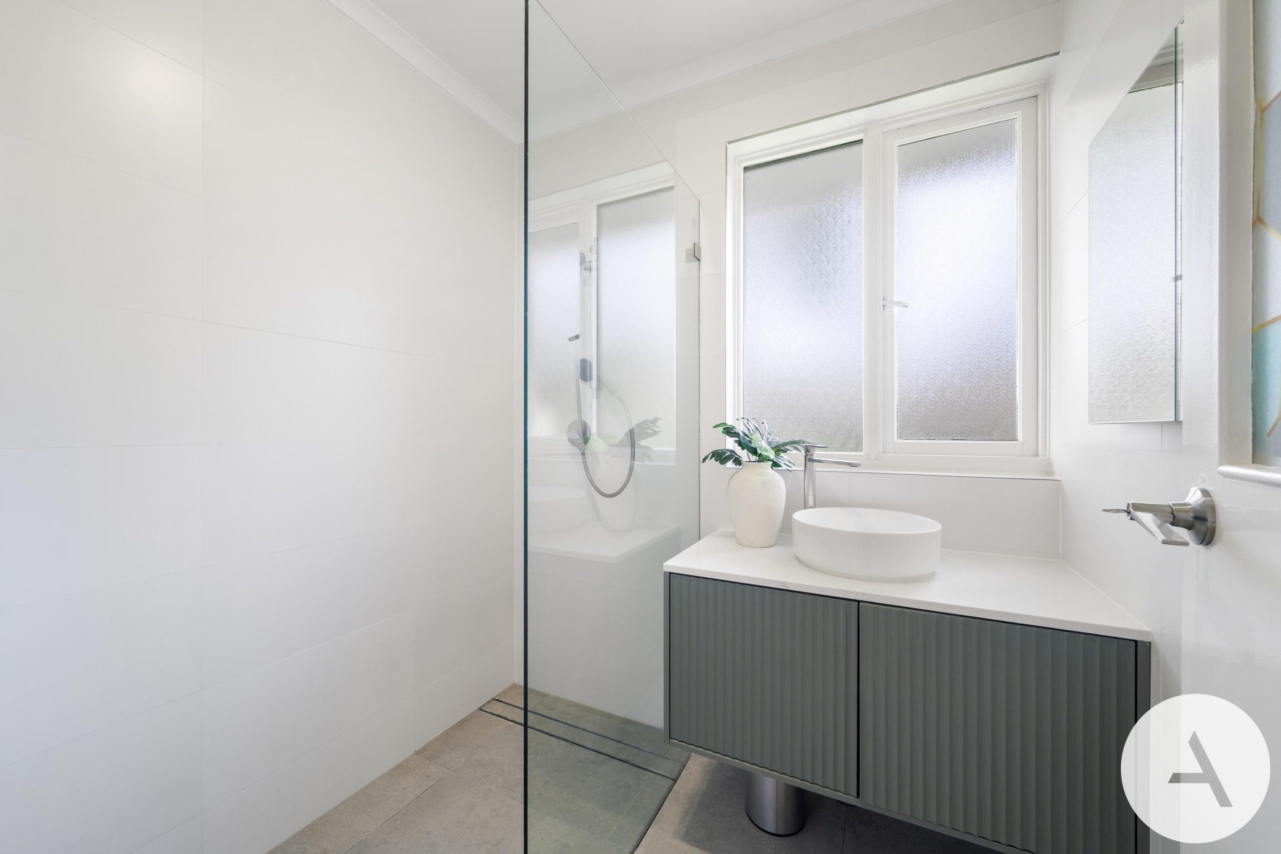 L39919369-AINSLIE-2026-04-14-134456-15