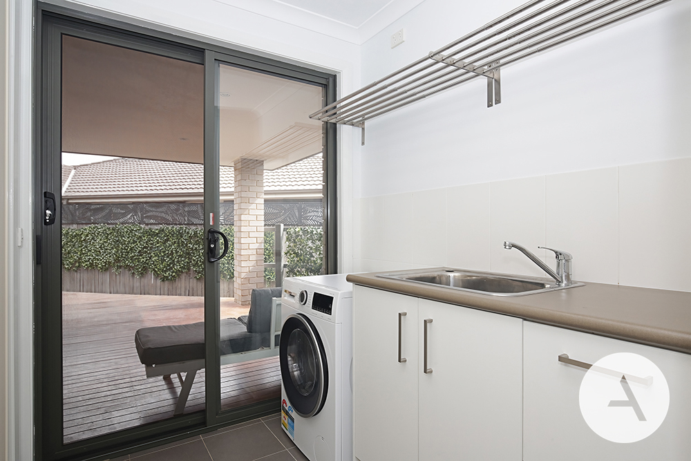 b4280122f1684e399a1c1bf9b222641e-Casey-2026-04-10-052419-12