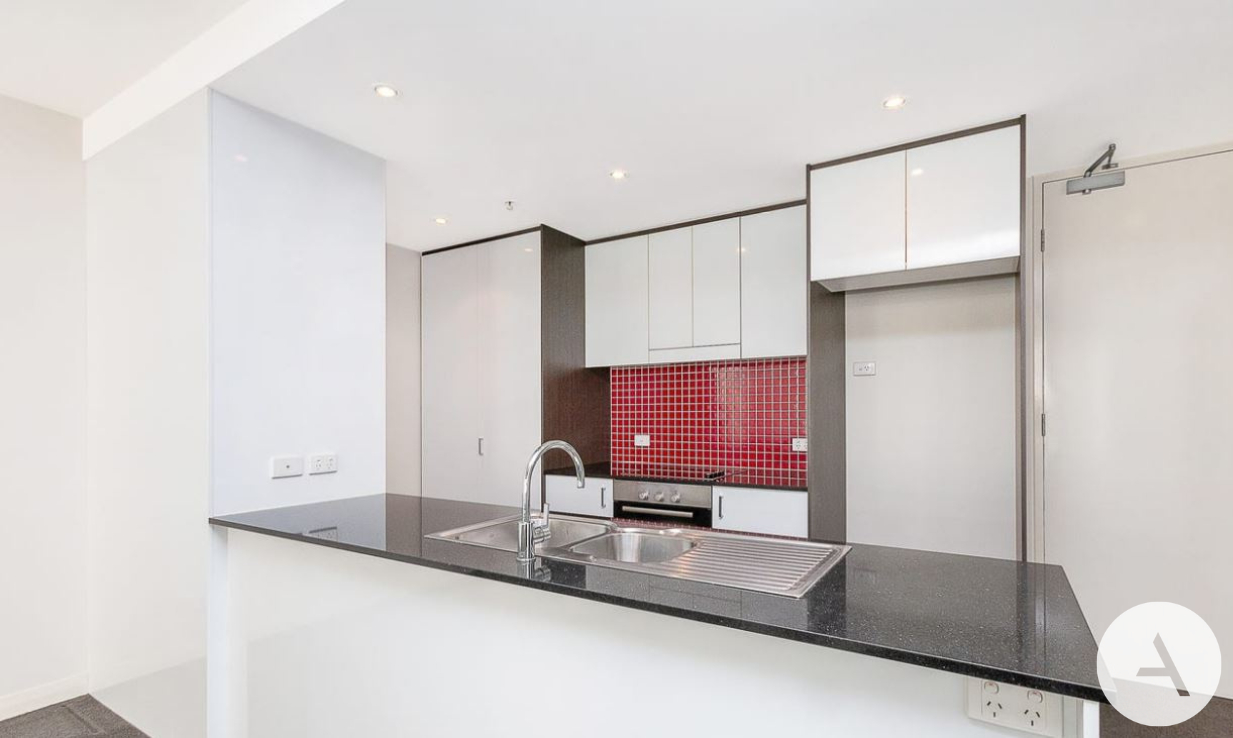 b42b0144ca534646b25586e1c2844d8f-Lyneham-2026-04-14-045938-2