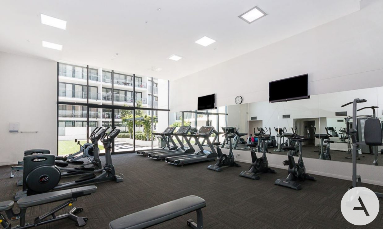 b42b0144ca534646b25586e1c2844d8f-Lyneham-2026-04-14-045938-9