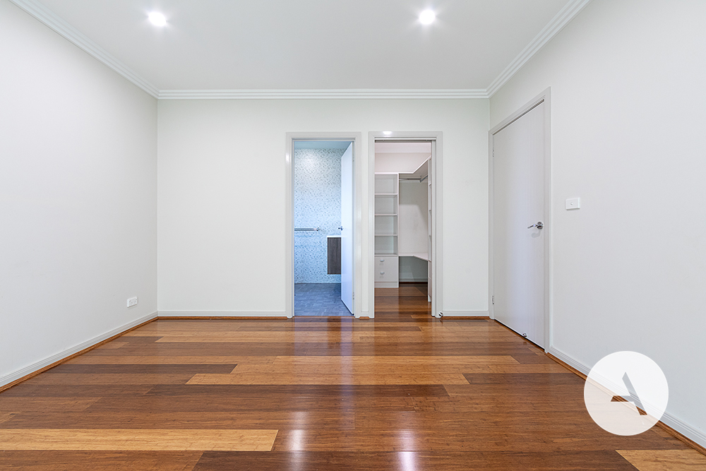 b42d002d32bf43f3858f1fc2f6498d7d-Taylor-2026-04-15-005223-7