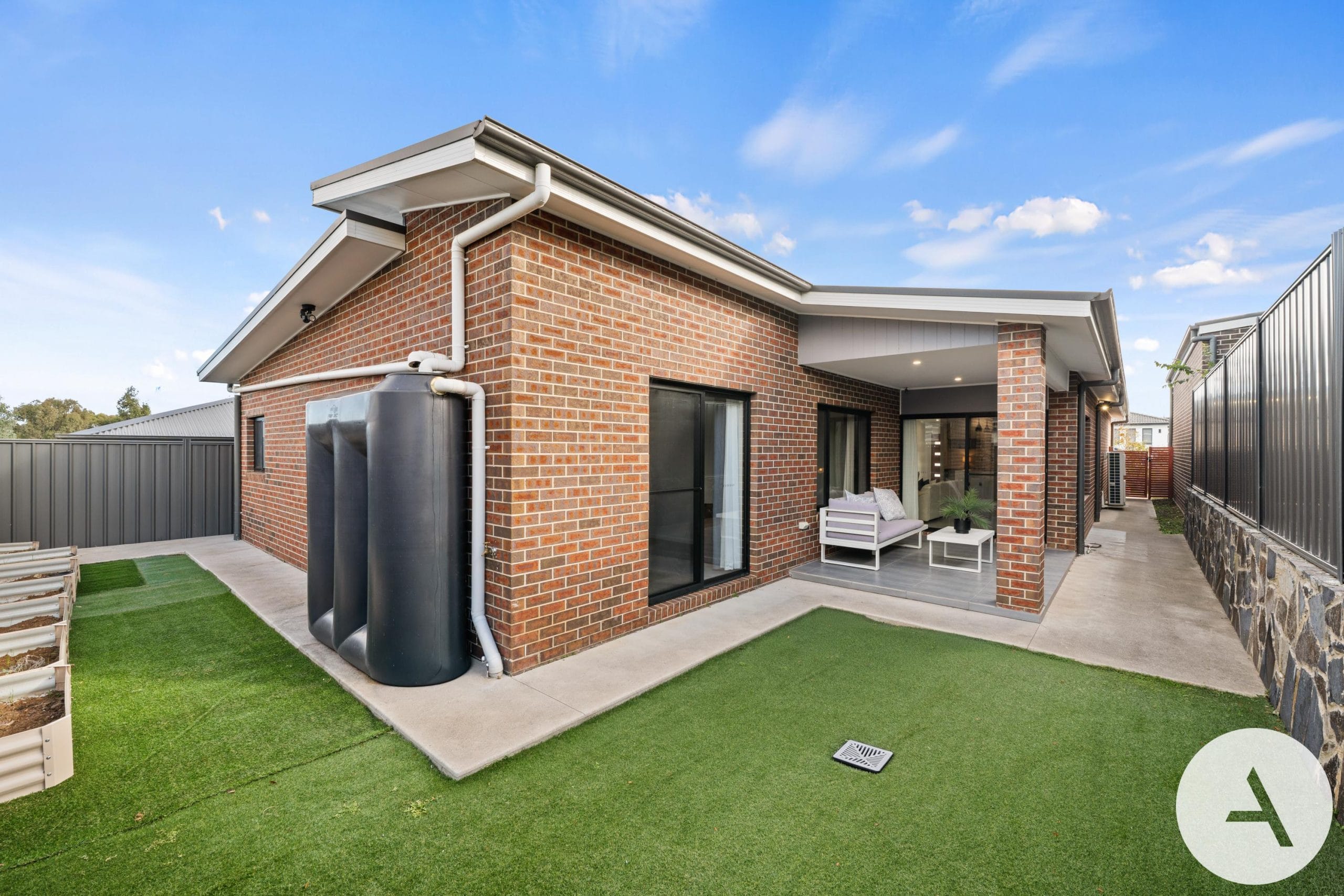 L40667249-THROSBY-2026-05-20-234819-12