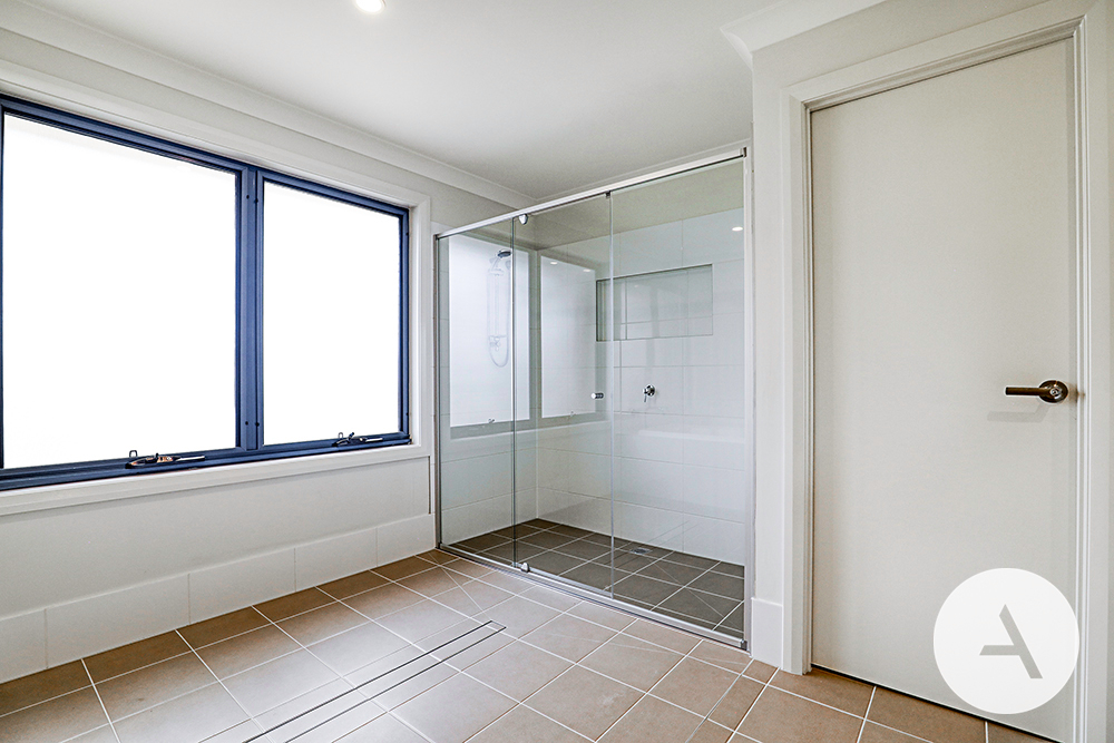 b46a0160bd5247d6b6fefb4c335c5a3c-Whitlam-2026-06-15-062842-14