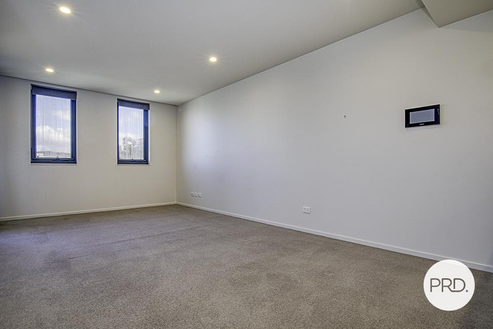 R2741521-BRADDON-2023-03-08-021622-5